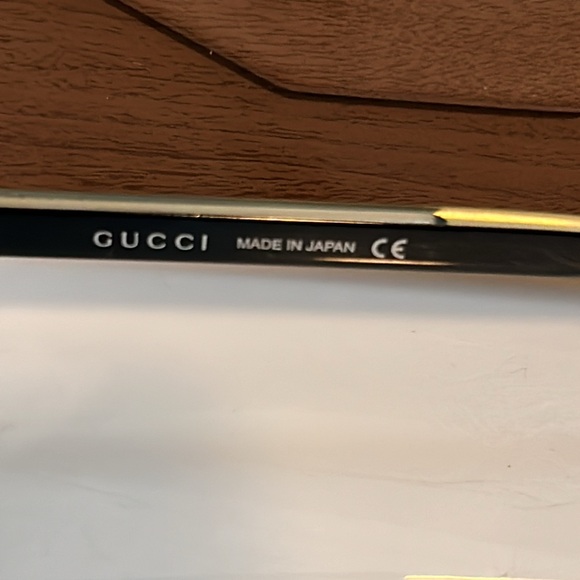 New GUCCI SUNGLASSES GC001244 4240L1 63/14 Slv Shn Gry polarized. Generic Case - Picture 6 of 11